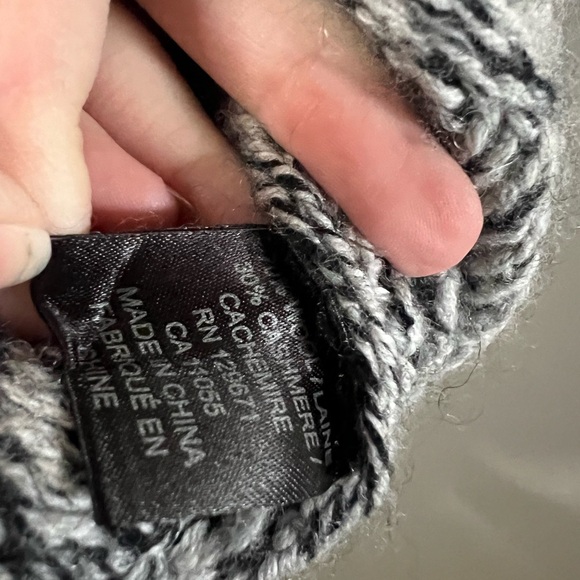 Rocky Barnes X 360 Cashmere Fringe Poncho Sweater - Picture 9 of 13